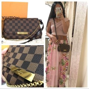 🌸OFFERS?🌸Louis Vuitton Favorite Pm in DE Clutch/Crossbody